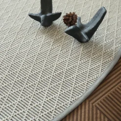 DÉCOWEB - Tapis rond intérieur / extérieur - timika blanc craie - galon gris - ø 120 cm