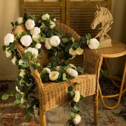 DTOPBUYAGE - Vigne de fleurs artificielles de pivoine et de feuilles d'eucalyptus pour mariage blanc 2pcs dtopbuyage