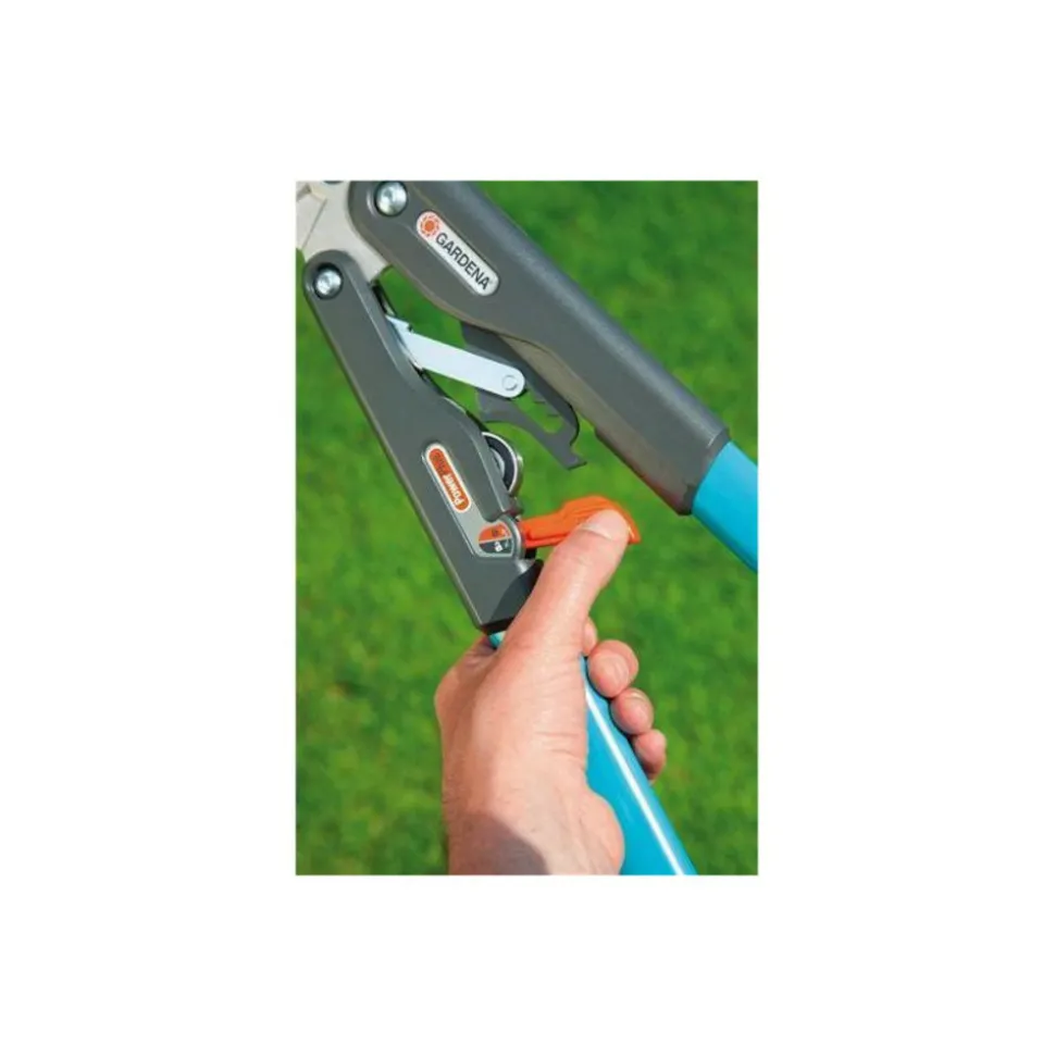 GARDENA - Coupe-branches à enclume smartcut comfort gardena