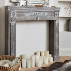 Manteau de cheminée - romance - décor bois gris cérusé