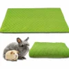 NEO SOLVO - Tapis qui remplace la litière pour cochon d'inde et lapin - absorbant, imperméable, passe en machine - 140 x 70 cm