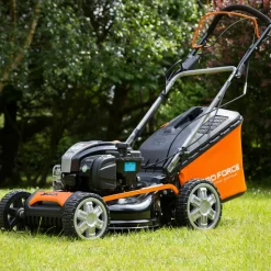 YARD FORCE - Tondeuse à gazon thermique autotractée - 46cm - moteur briggs & stratton 450e 125cc - gm b46ck